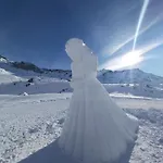Vue Sur La Montagne, Au Pied Des Pistes 411 Val Thorens