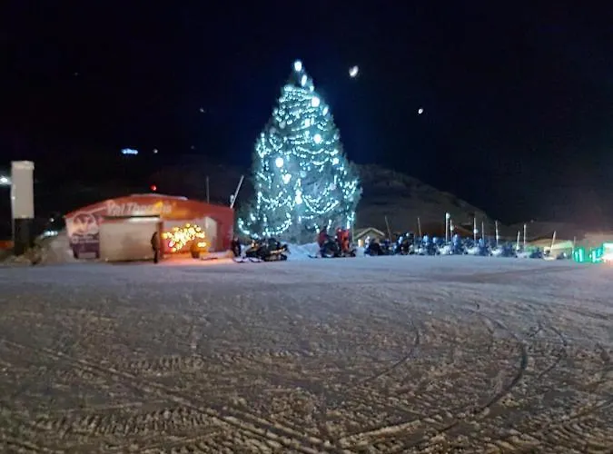 Vue Sur La Montagne, Au Pied Des Pistes 411 Val Thorens